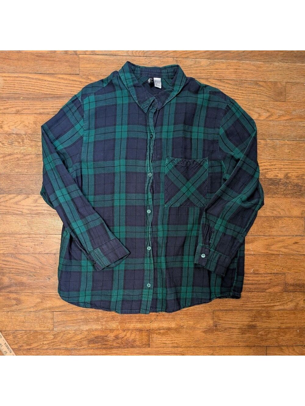 H&M Divided Black Watch Green Navy Plaid Flannel Button Up Shirt Size L